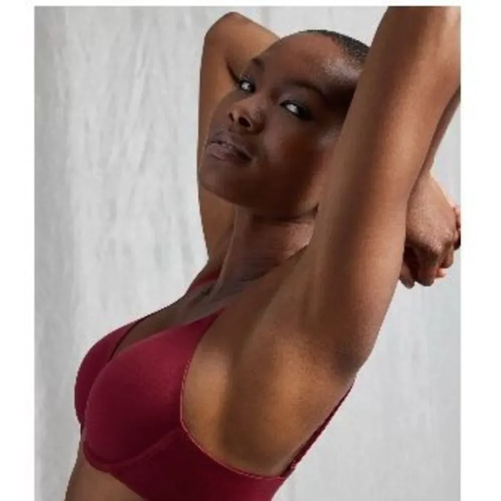 B.Tempt’d by Wacoal NWT Future Foundation T-Shirt Bra Rhubarb 34C